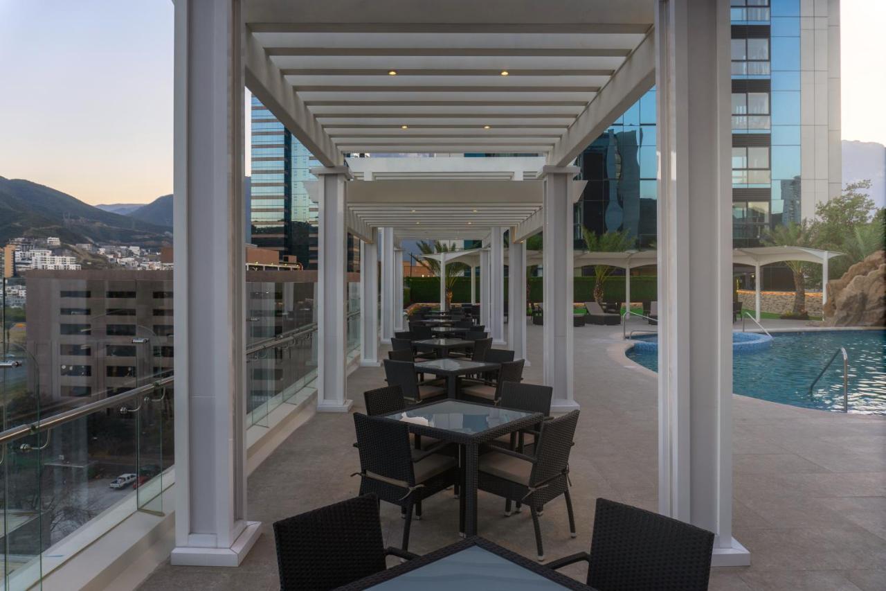 San Pedro Garza Garcia Safi Royal Luxury Metropolitan酒店 外观 照片 The pool at the Four Seasons Hotel