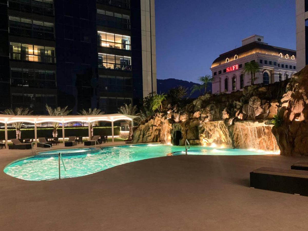 San Pedro Garza Garcia Safi Royal Luxury Metropolitan酒店 外观 照片 The pool at the Fontainebleau
