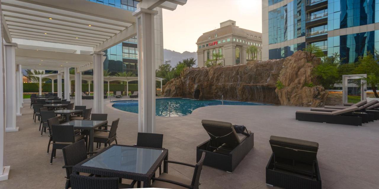 San Pedro Garza Garcia Safi Royal Luxury Metropolitan酒店 外观 照片 The pool at the hotel