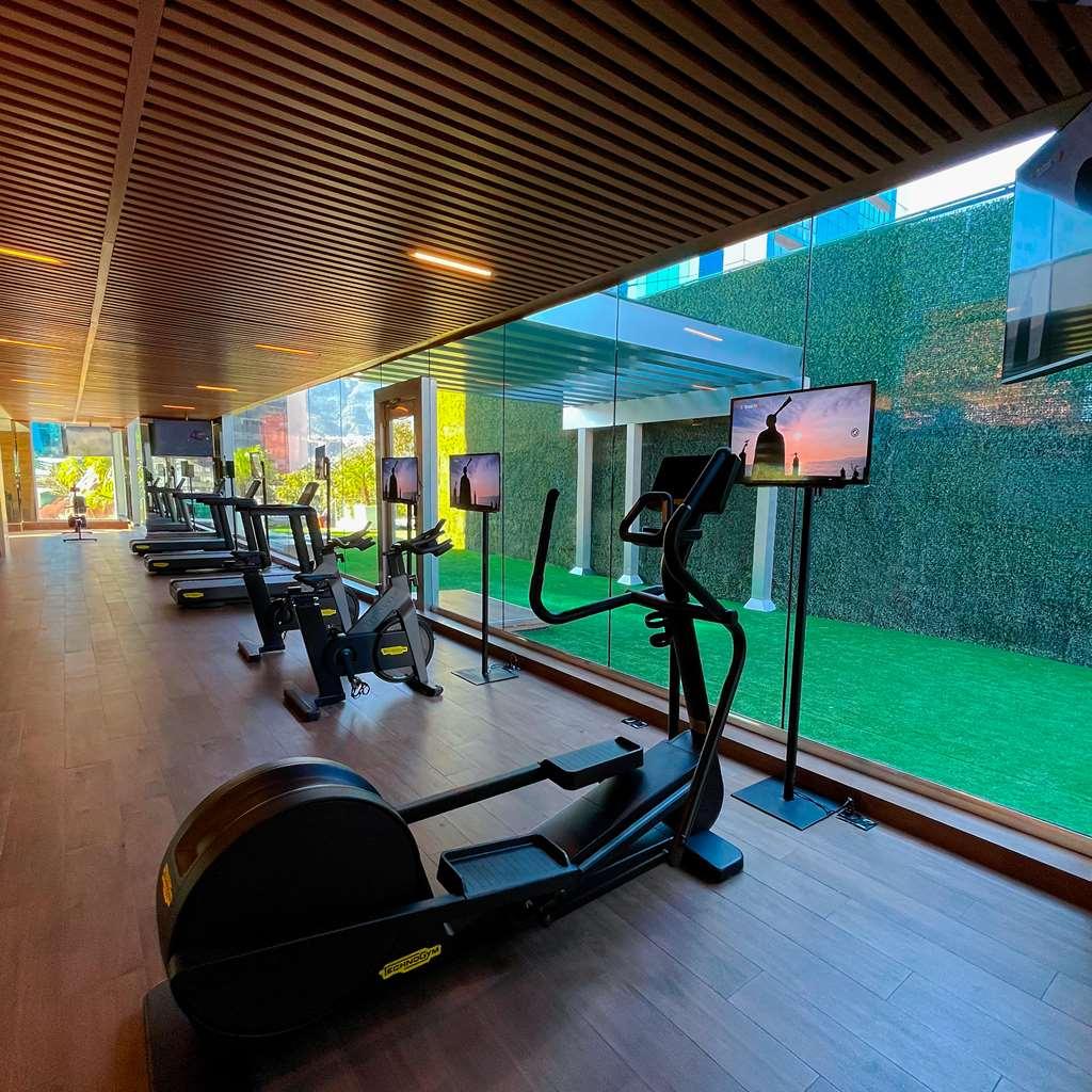 San Pedro Garza Garcia Safi Royal Luxury Metropolitan酒店 设施 照片 The gym at the hotel
